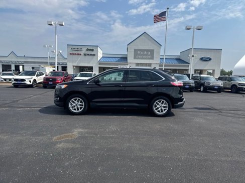 Used 2023 Ford Edge SEL image 2