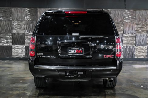 Used 2012 GMC Yukon XL Denali image 9