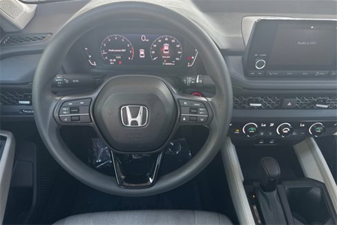 Certified 2023 Honda Accord EX image 17