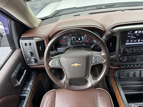 Used 2018 Chevrolet Silverado 1500 High Country image 25