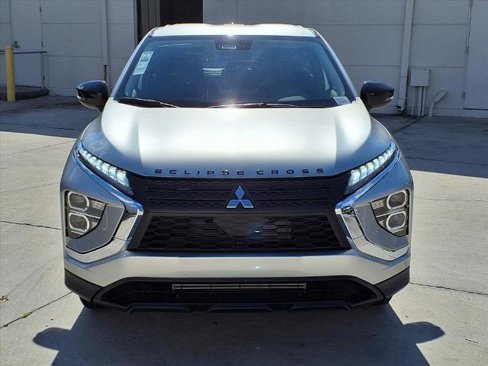 New 2025 Mitsubishi Eclipse Cross LE image 6