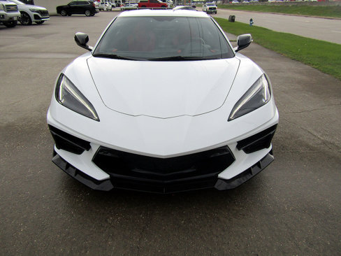 Used 2022 Chevrolet Corvette Stingray Preferred Cpe w/ Z51 Performance Package image 2