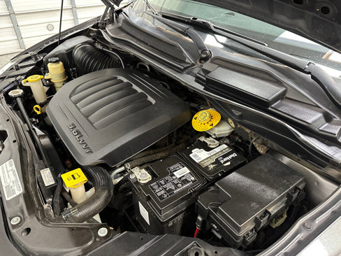 Used 2020 Dodge Grand Caravan SE w/ UConnect Hands-Free Group image 47