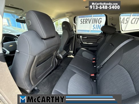 Used 2015 Chevrolet Traverse LT w/ Style and Technology Package image 16