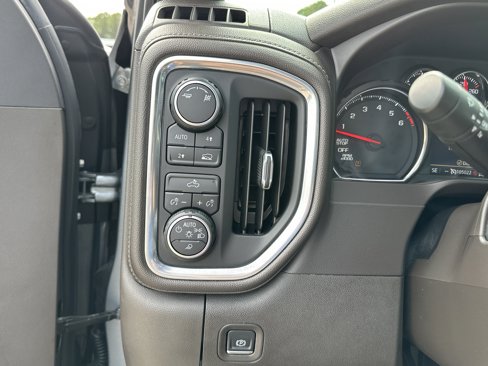 Used 2019 Chevrolet Silverado 1500 LT w/ All-Star Edition image 31