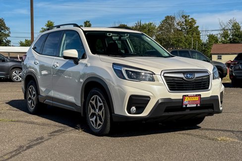 Used 2021 Subaru Forester Premium image 1