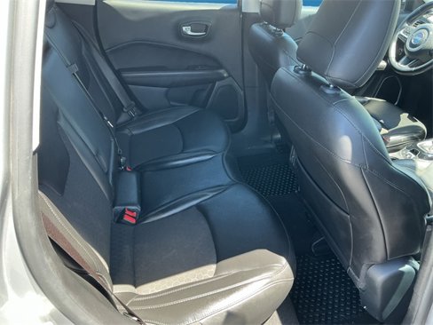 Used 2021 Jeep Compass Latitude image 36
