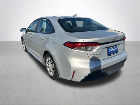 Used 2023 Toyota Corolla LE image 9