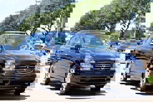 Used 2004 INFINITI Q45 Premium image 2