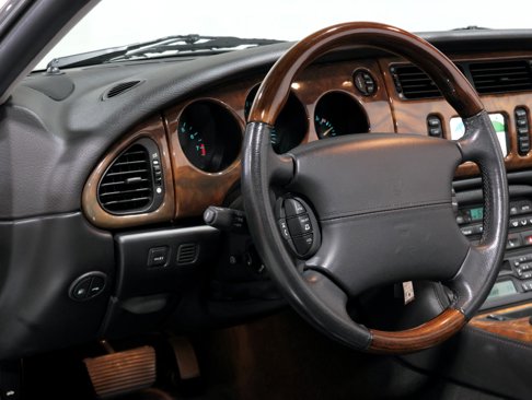 Used 2001 Jaguar XK8 Convertible image 72