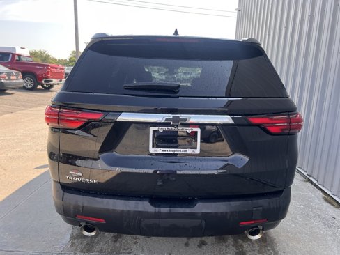 Used 2023 Chevrolet Traverse LS image 13