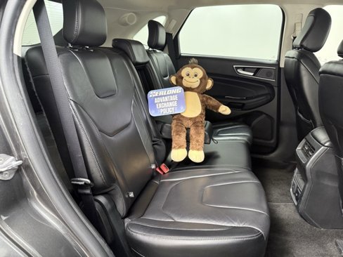 Used 2020 Ford Edge Titanium image 18