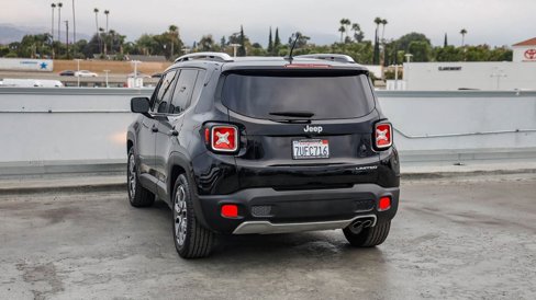 Used 2016 Jeep Renegade Limited image 7