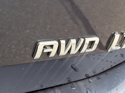 Used 2018 Chevrolet Equinox LT image 31
