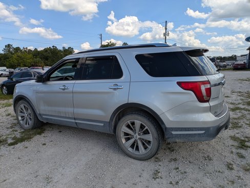 Used 2019 Ford Explorer Limited w/ Class III Trailer Tow Package image 6