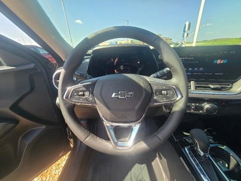 New 2025 Chevrolet Trax ACTIV w/ Driver Confidence Package image 12