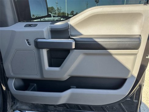 Used 2019 Ford F150 XLT w/ Equipment Group 302A Luxury image 10