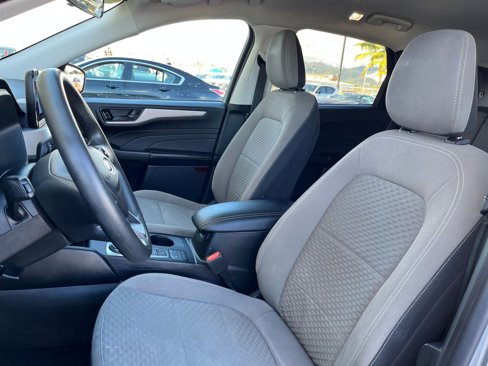 Used 2022 Ford Escape SE image 24