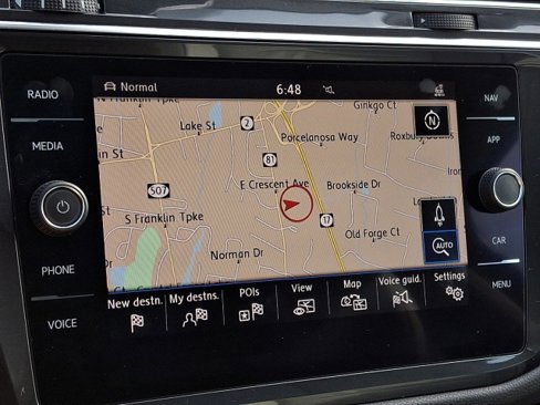Used 2019 Volkswagen Tiguan SEL Premium image 24