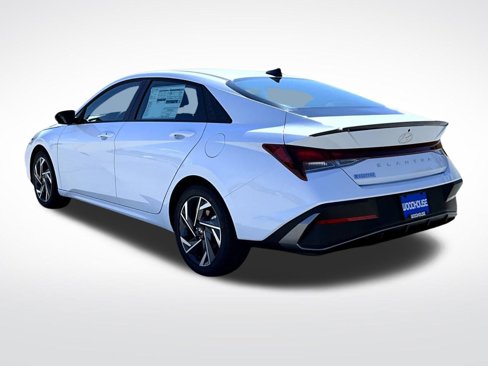 New 2025 Hyundai Elantra Sport image 8