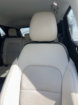 Used 2022 Ford Escape SEL image 15