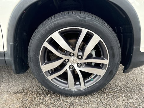 Used 2017 Honda Pilot Elite image 9