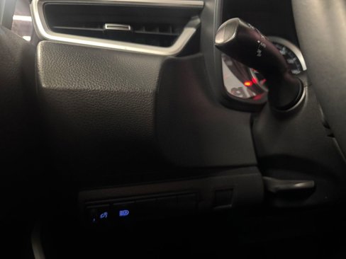 Used 2022 Toyota Corolla SE image 16