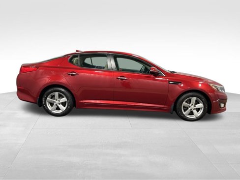 Used 2015 Kia Optima LX image 2