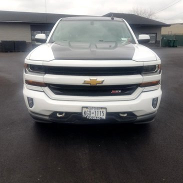 Used 2018 Chevrolet Silverado 1500 LT w/ All Star Edition image 8