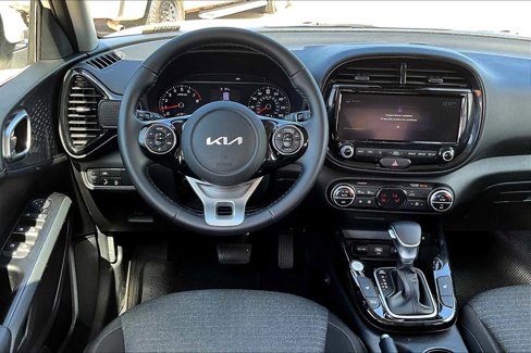 Used 2022 Kia Soul EX image 5