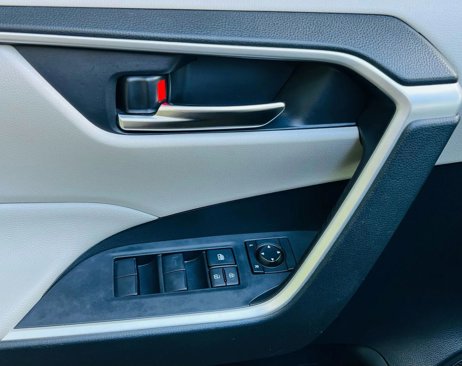 Used 2019 Toyota RAV4 XLE w/ Convenience Package image 20