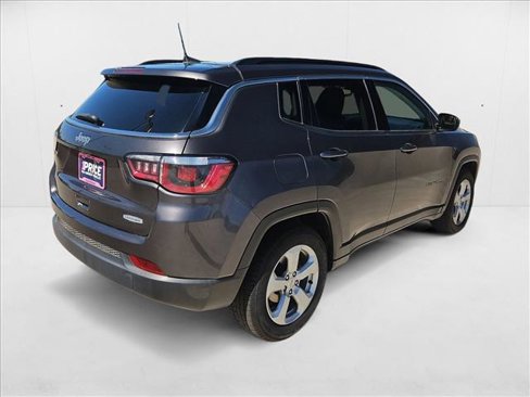 Used 2019 Jeep Compass Latitude w/ Popular Equipment Group image 5