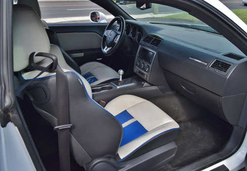 Used 2011 Dodge Challenger SRT8 image 23