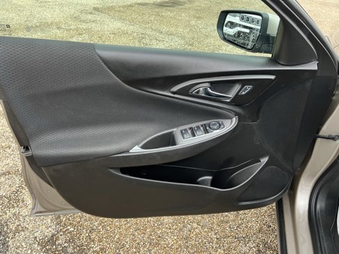 Used 2024 Chevrolet Malibu LT image 24
