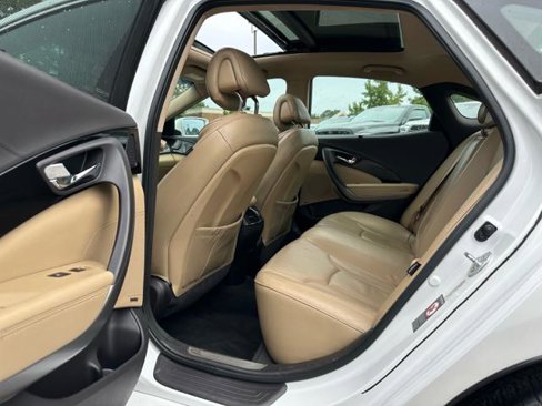 Used 2013 Hyundai Azera w/ Technology Pkg image 12