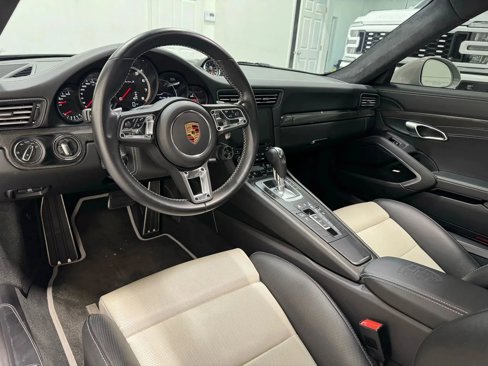 Used 2019 Porsche 911 Turbo S image 30
