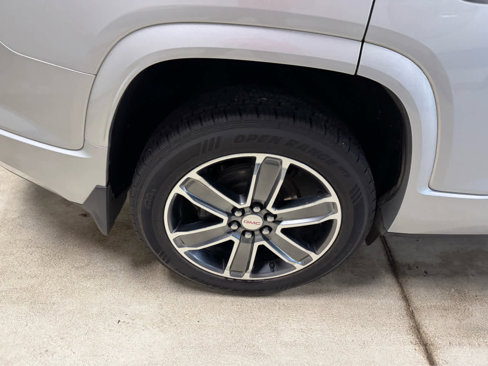 Used 2019 GMC Acadia Denali w/ Technology Package image 8