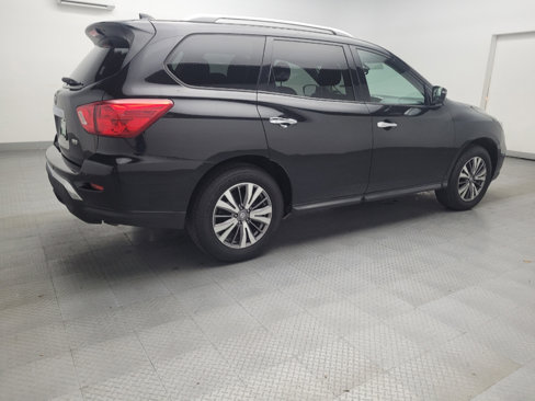 Used 2019 Nissan Pathfinder SV image 10