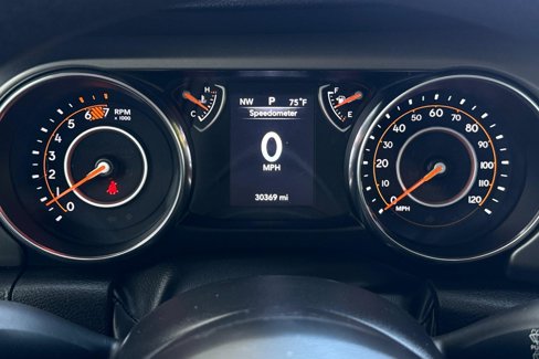 Used 2022 Jeep Wrangler Sport image 27
