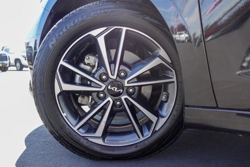 Used 2022 Kia Forte LXS image 11