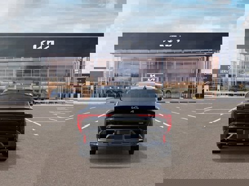 New 2025 Kia K4 GT-Line image 5