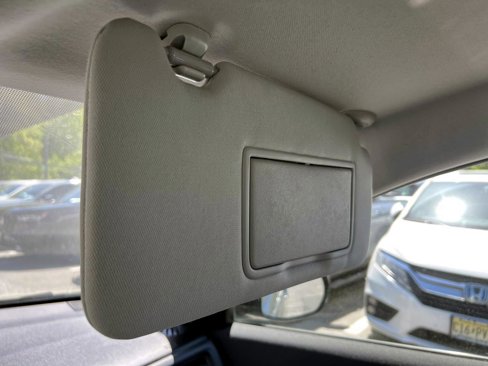 Certified 2022 Honda HR-V LX image 28
