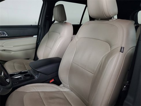 Used 2018 Ford Explorer Limited w/ Equipment Group 301A image 22