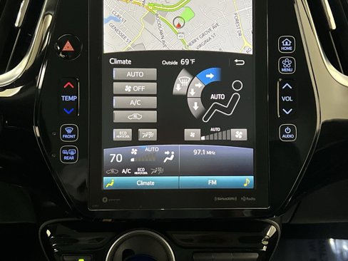 Used 2020 Toyota Prius Prime XLE image 19