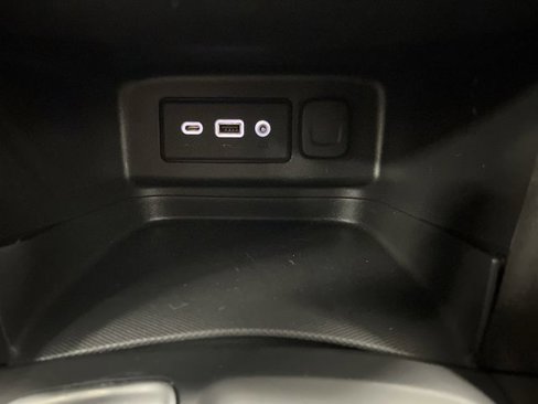 Used 2021 Chevrolet Equinox LT image 25