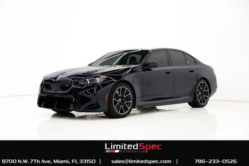 Used 2025 BMW M5 image 11