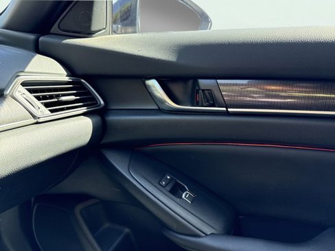 Used 2022 Honda Accord Sport image 17