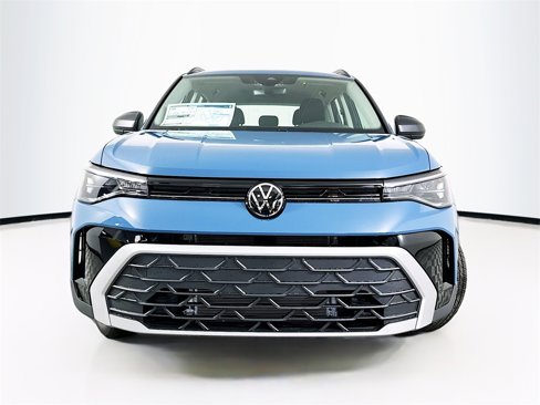 New 2025 Volkswagen Taos S image 5