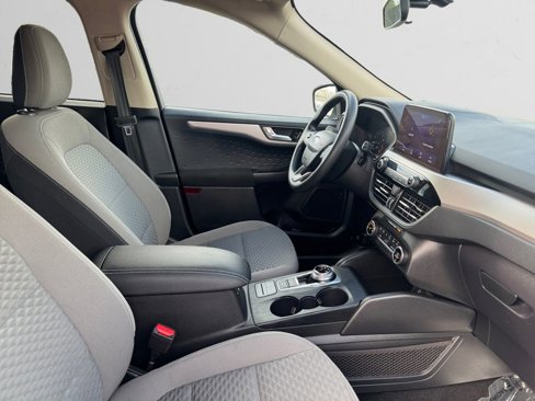 Used 2020 Ford Escape SE image 16