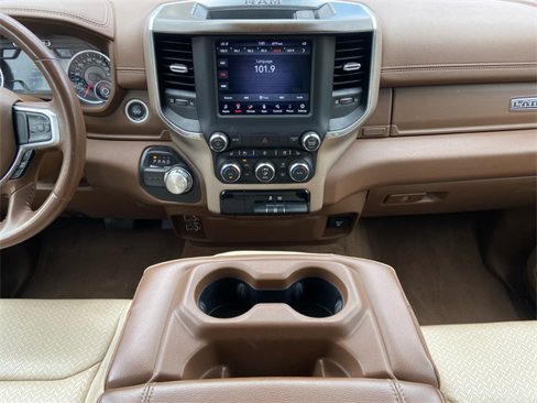 Used 2021 RAM 1500 Laramie image 11